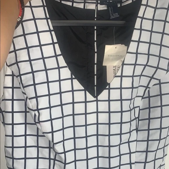 Forever 21 NWT Stylish Black and White Grid women Dress - Picture 11 of 11